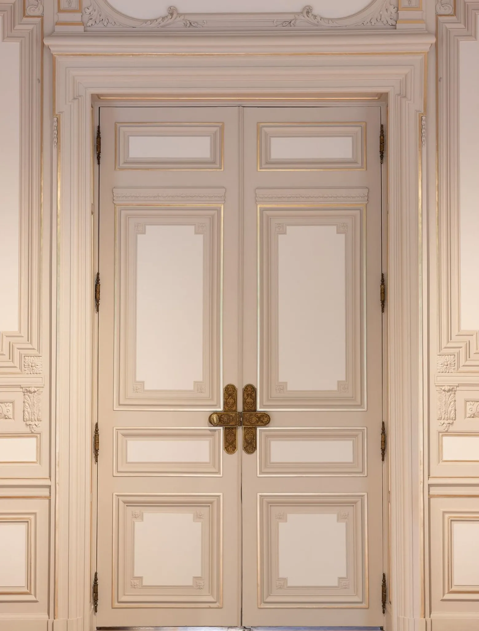 Digitaldruck Daniel Hechter Tür Altbau Beige Creme