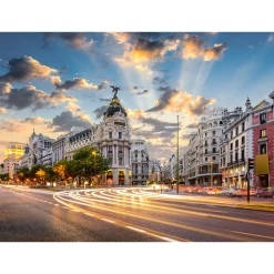 Fototapete Vlies Gran Via Madrid Straße blau gelb grau