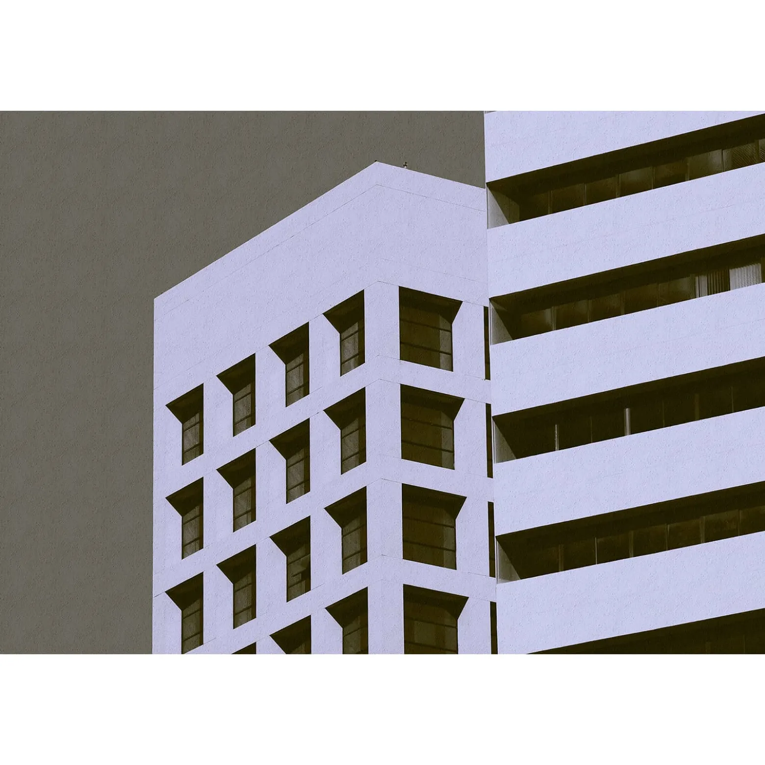 Fototapete Vlies Hochhaus schwarz taupe Premium