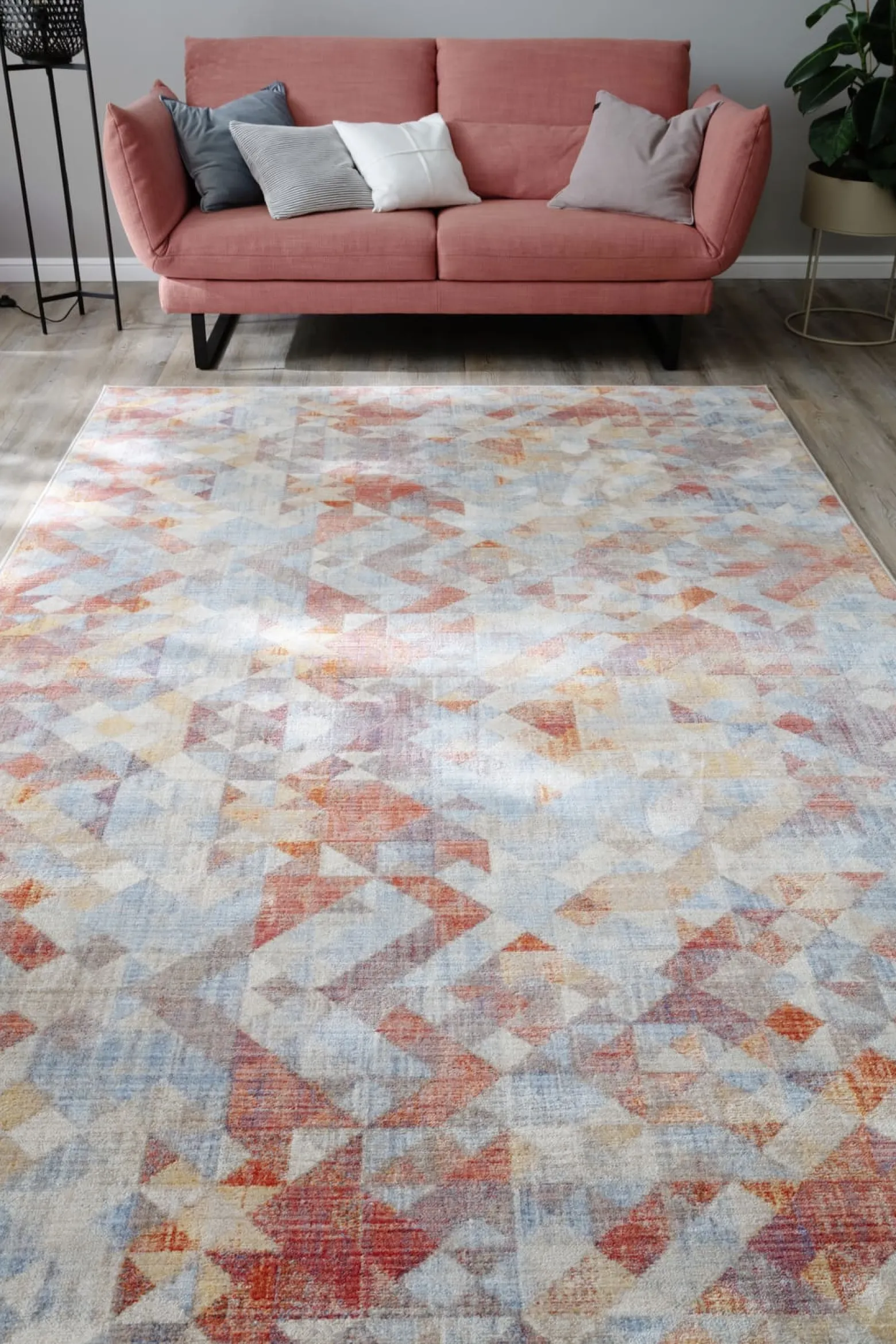 Kurzflor Teppich Schöner Wohnen Dreiecke rot blau Mystik