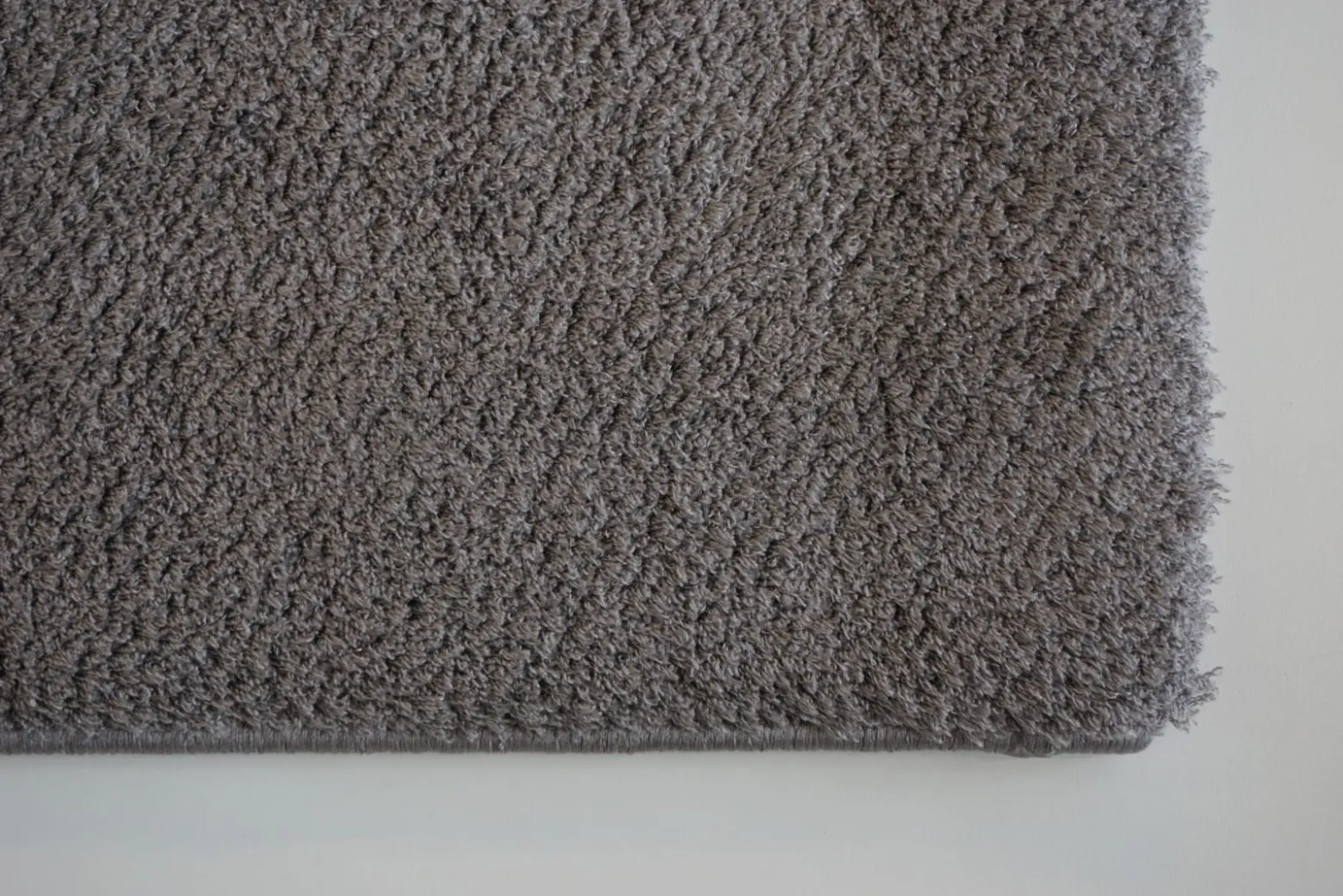 Teppich flauschig einfarbig grau Hochflor Astra Salerno