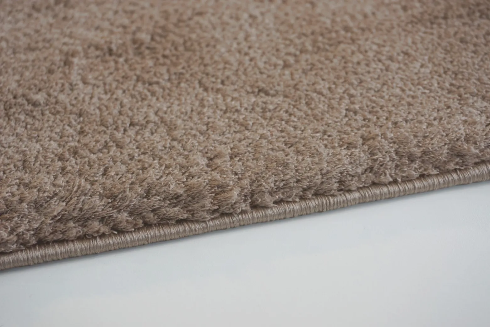 Teppich flauschig einfarbig braun Hochflor Astra Salerno