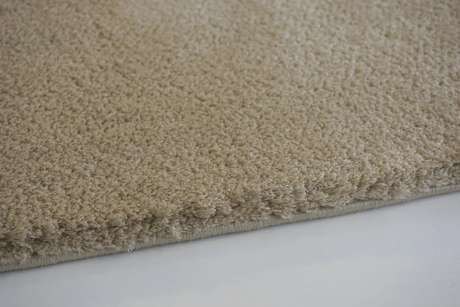 Teppich flauschig uni hellbraun Hochflor Astra Salerno