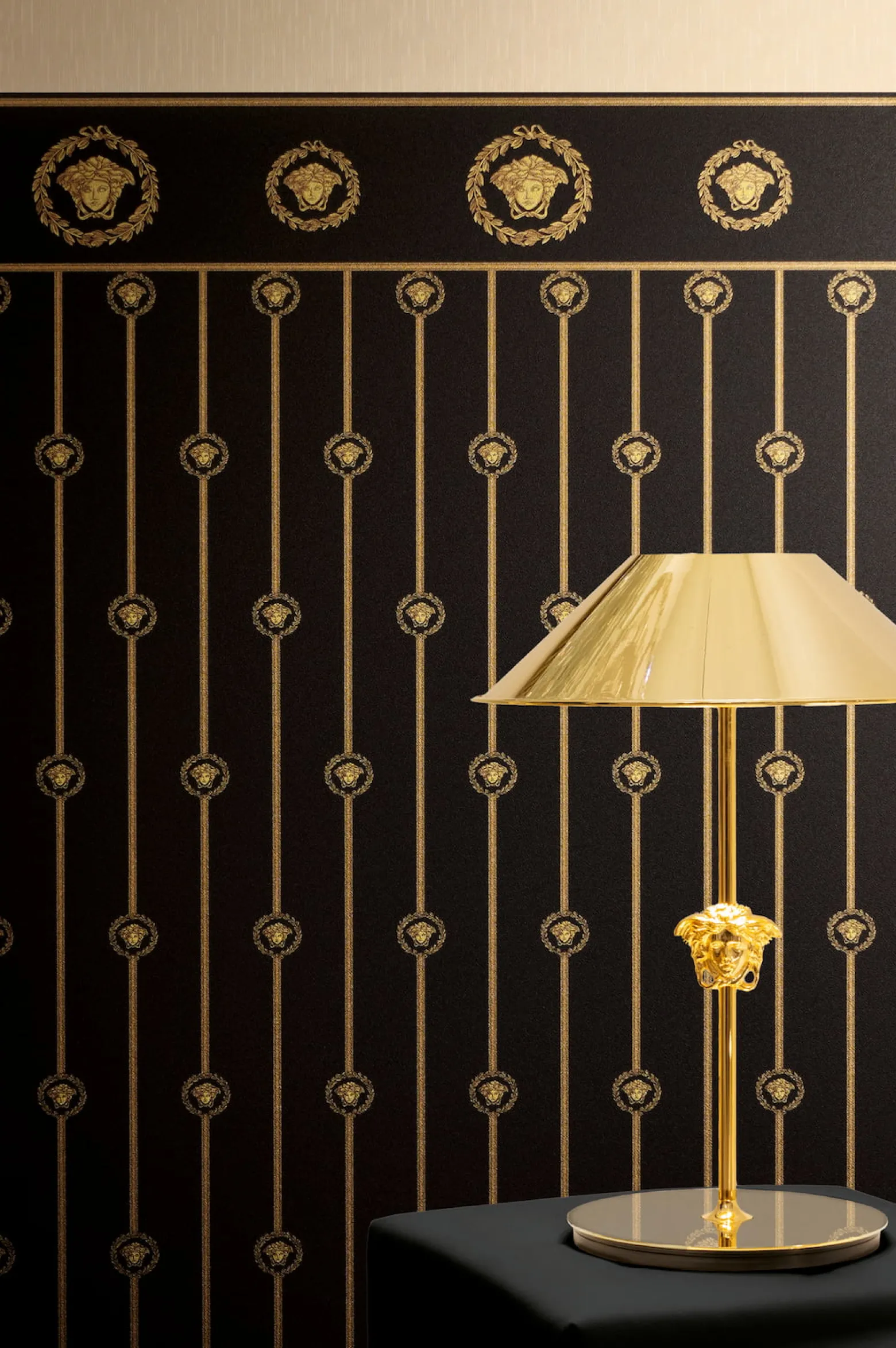 Versace Vliestapete Panel Schwarz Gold Metallic 79131-2