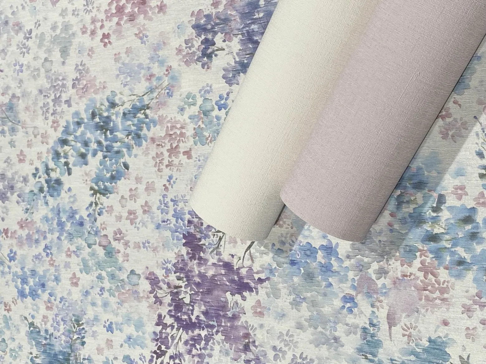 Vliestapete Blumen Aquarell Weiß Blau Lila 47450