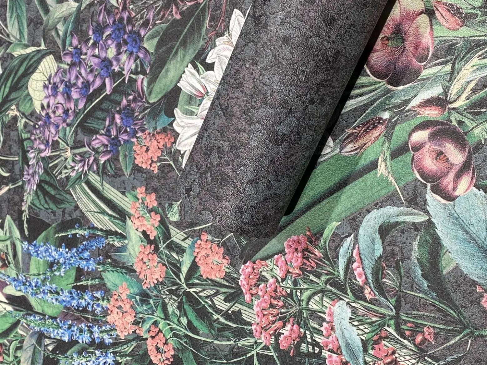 Vliestapete Blumen Blätter Floral Schwarz Grün 47475