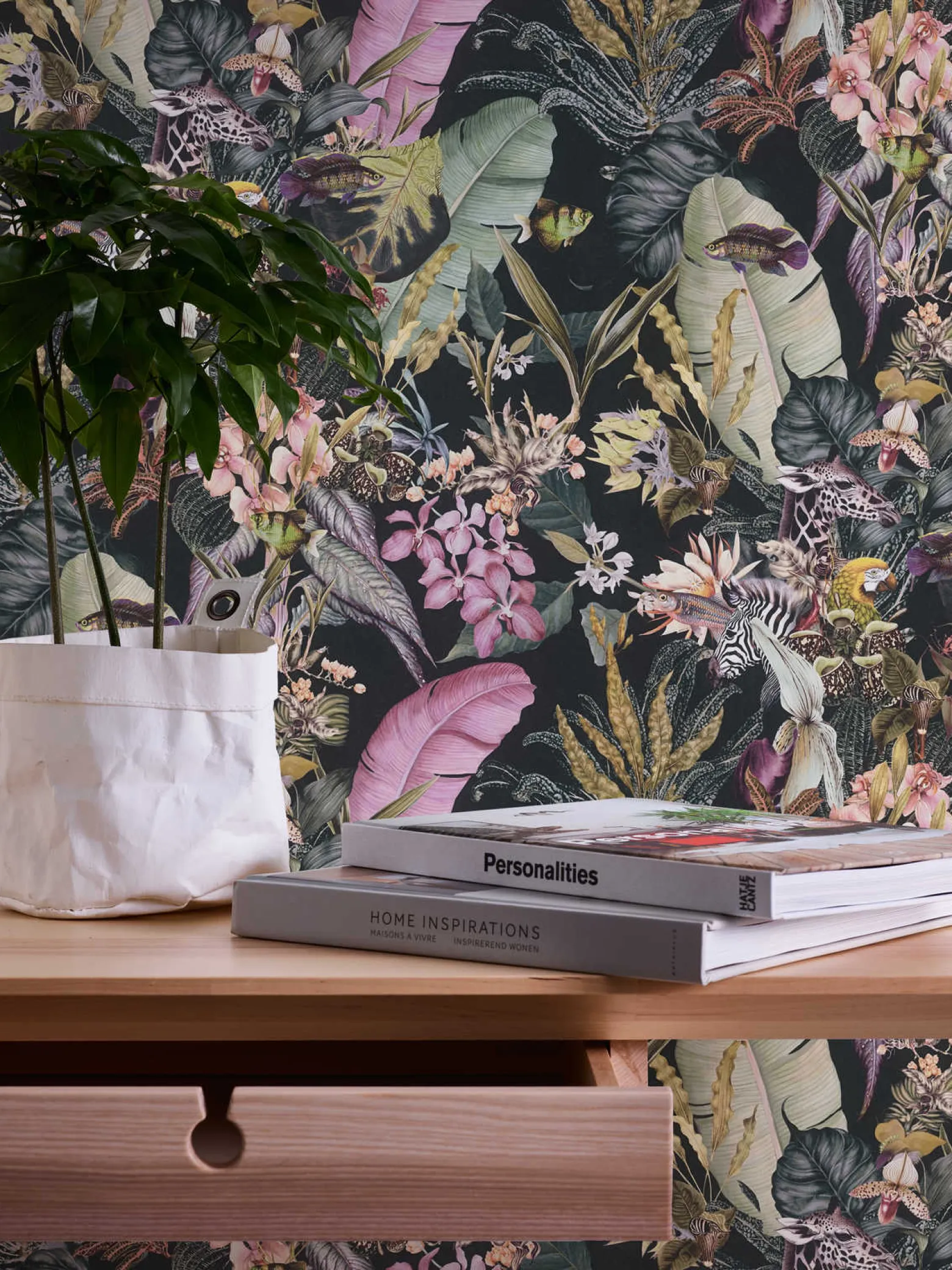 Vliestapete Floral Tiere Blätter schwarz bunt 38176-1