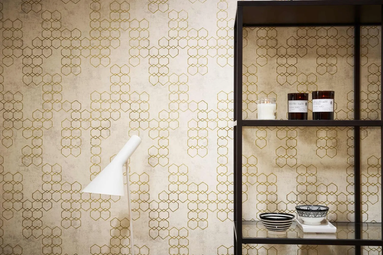 Vliestapete Grafik cremebeige grau gold Glanz 37424-2