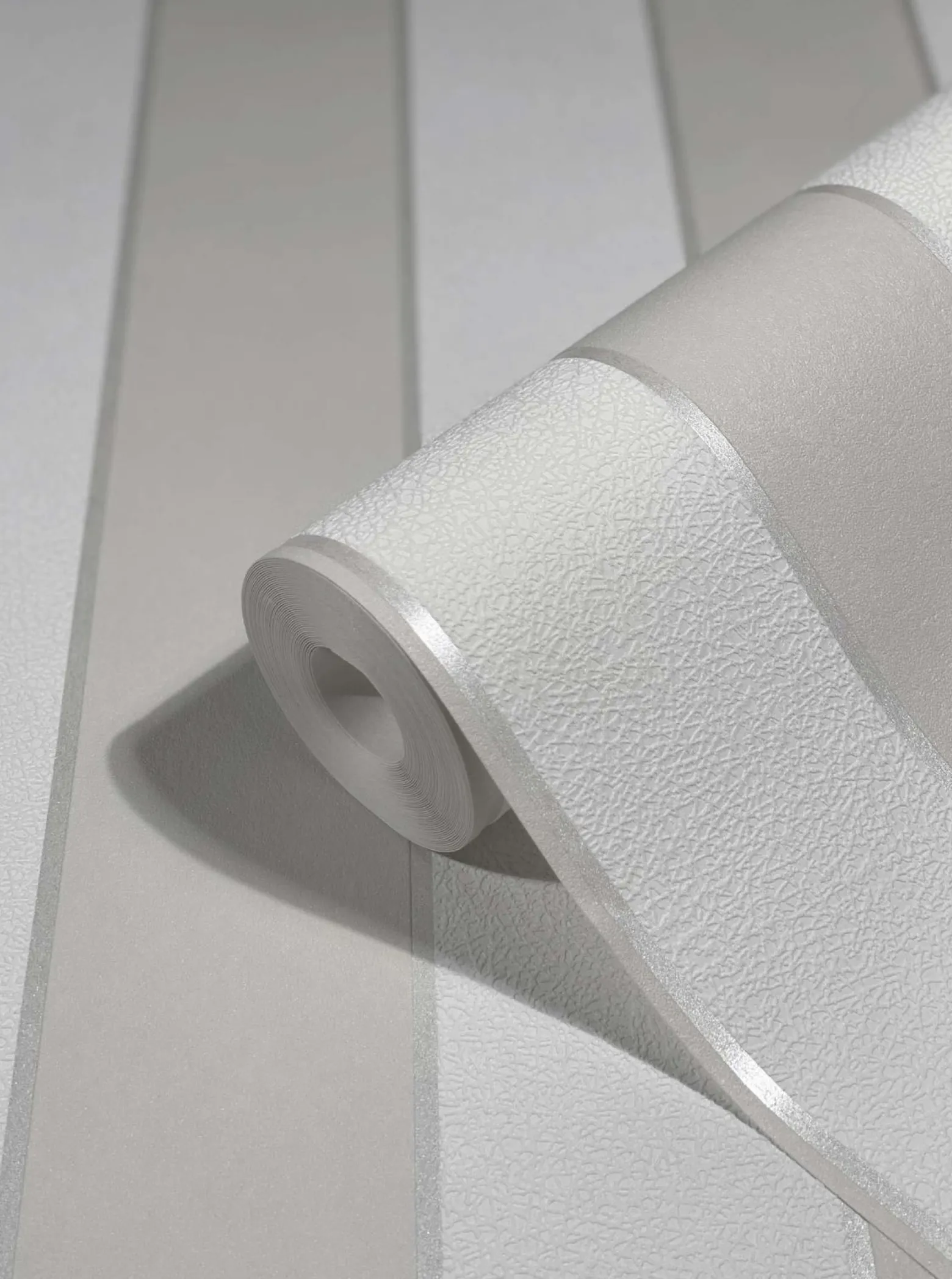Vliestapete Ivy Streifen Weiß Beige 82304 Novamur