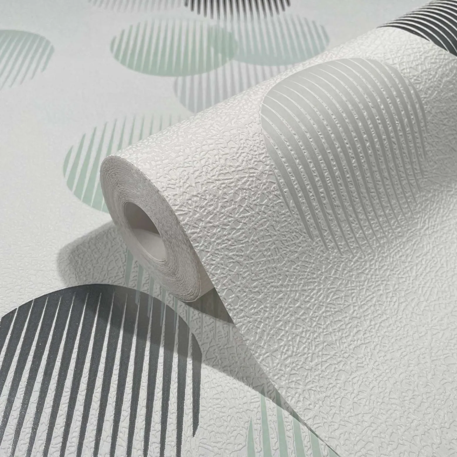 Vliestapete Ivy Struktur Grafisch Weiß Grün 82324 Novamur