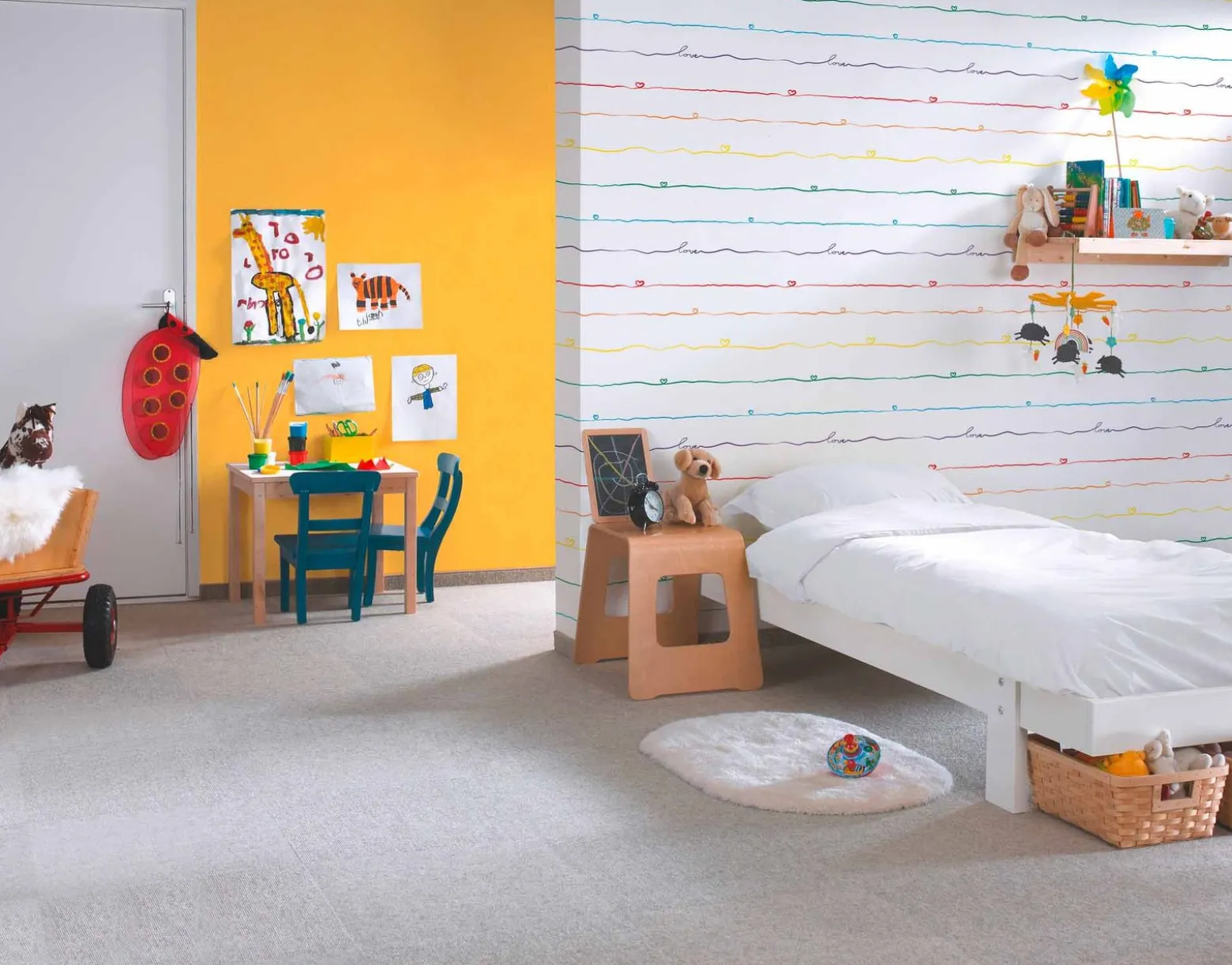 Vliestapete Kinder Schrift Herzen bunt weiß 38140-1