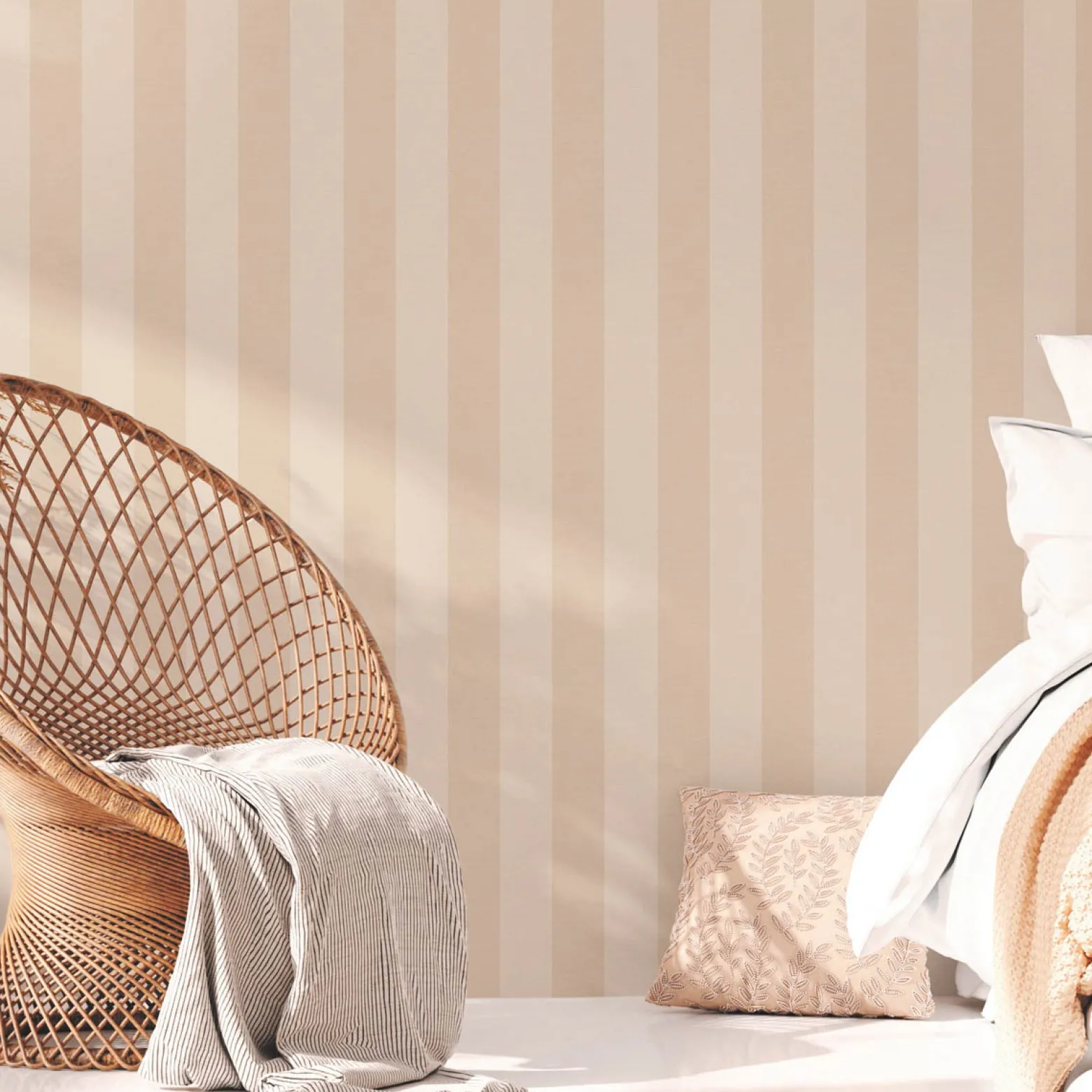 Vliestapete Streifen Muster Beige Creme 38665-2