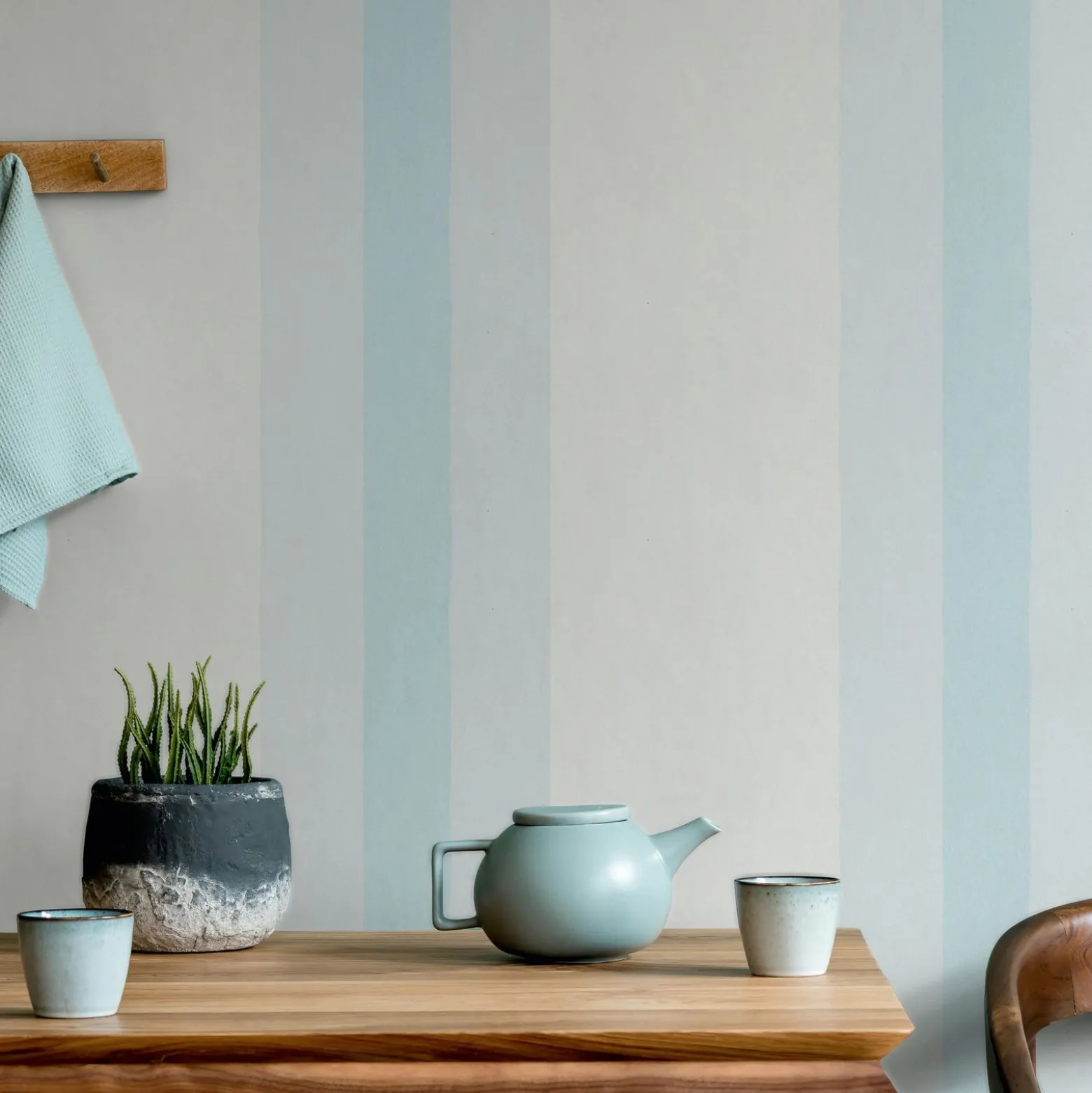 Vliestapete Streifen Muster Modern Hellblau 82562